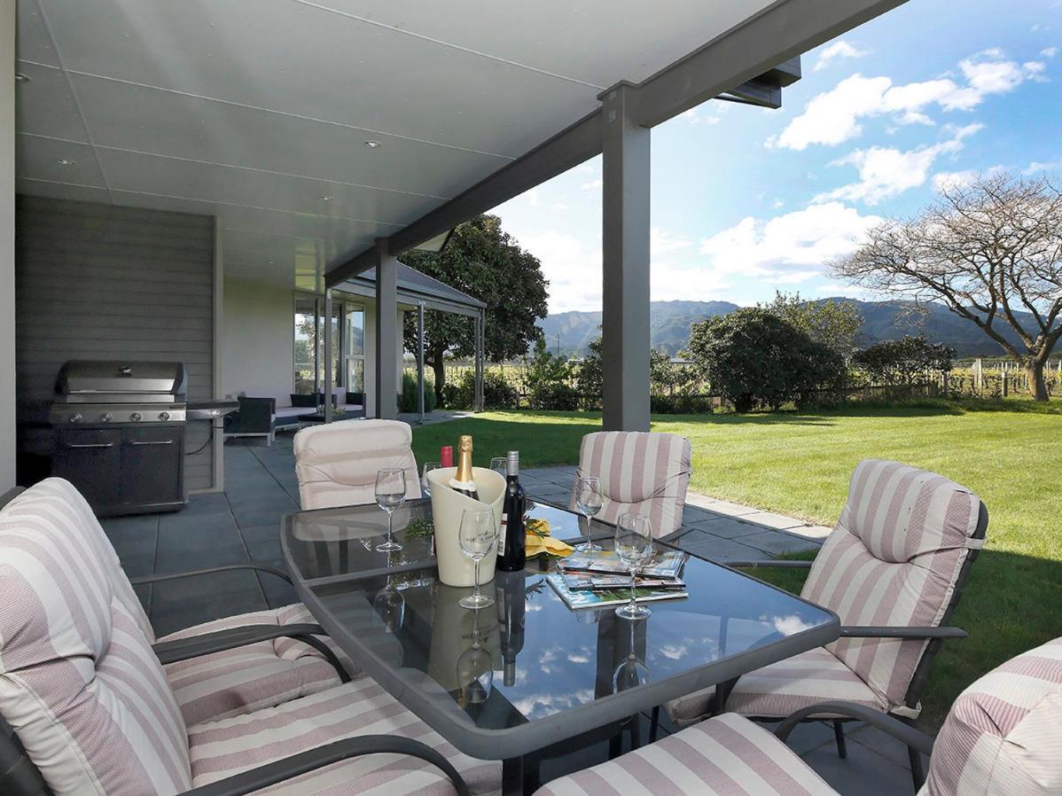 Marlborough Magic - Rapaura Holiday Home ブレナム エクステリア 写真